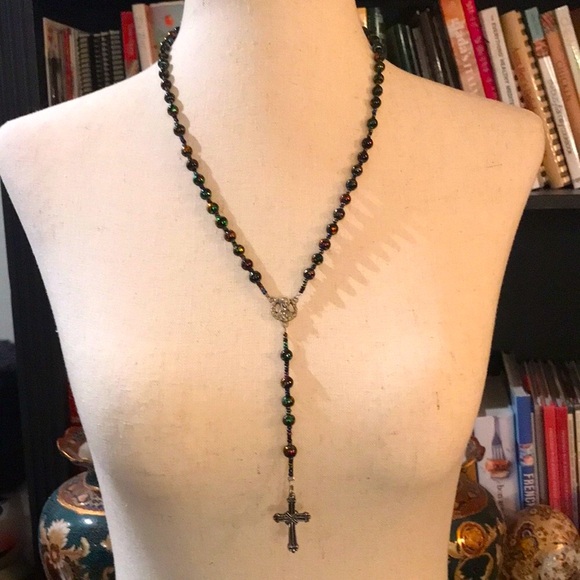 Jewelry - NWOT~ Glass Bead Rosary